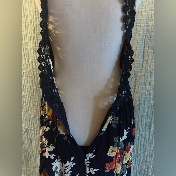 3/$25 NWT LUXXEL Floral hi-low Dress SZ Lrg - Picture 14 of 14